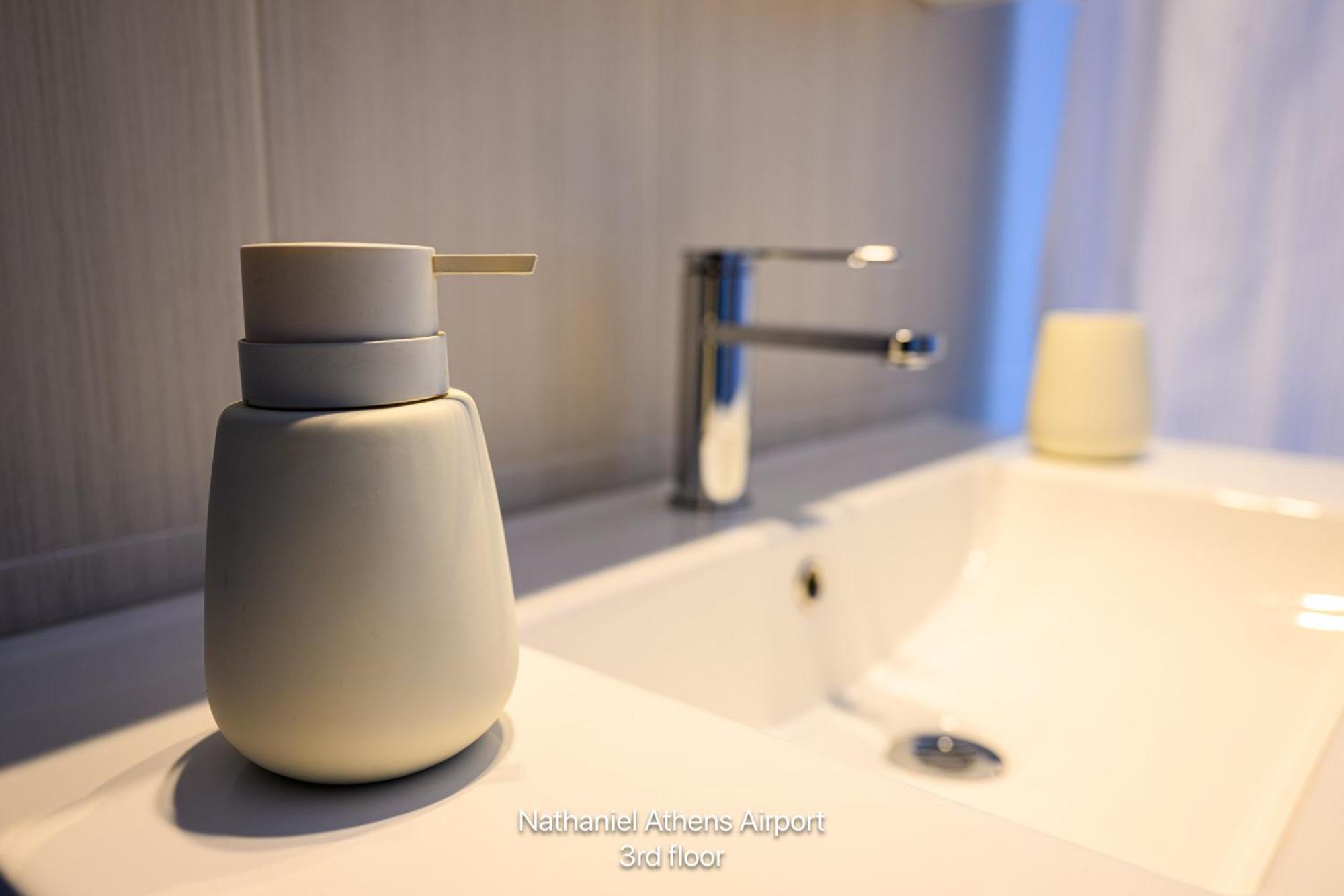 Nathaniel Athens Airport Apartment