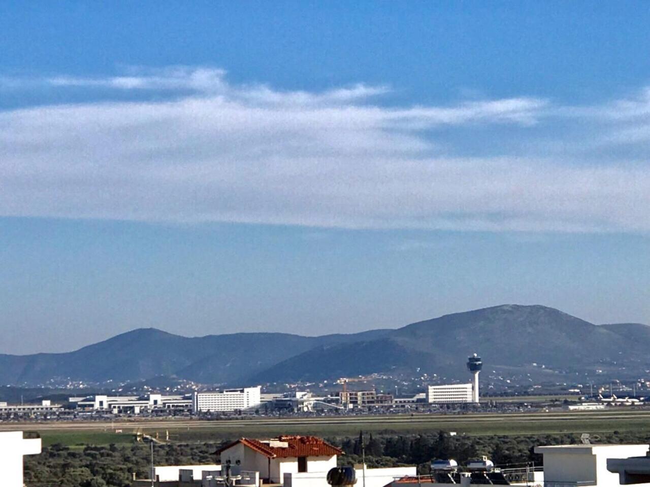 Nathaniel Athens Airport Apartment *