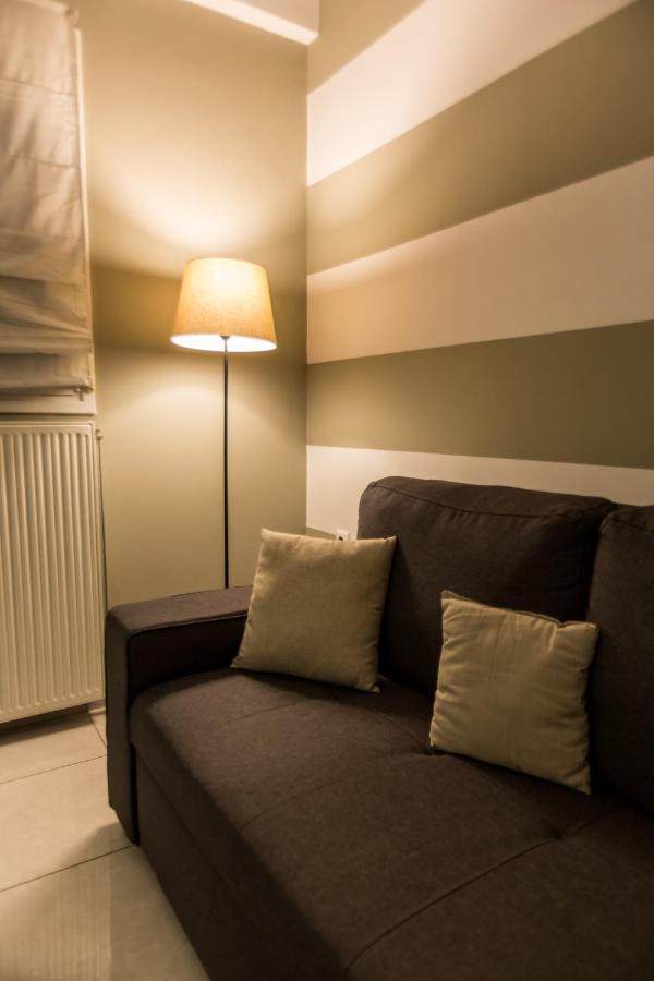 Nathaniel Athens Airport Apartment