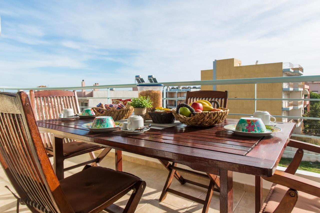 Nathaniel Athens Airport Apartment